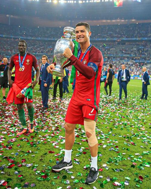 Here we go！罗马诺：狼队签下23岁挪威后卫沃尔费已达成协议